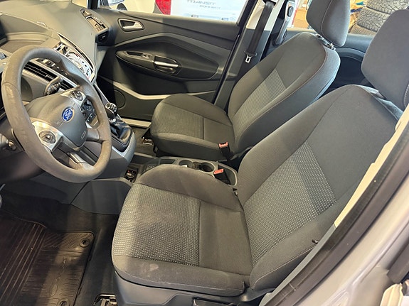 Ford Grand C-MAX 11 of 15