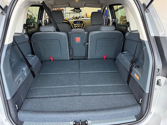 Ford Grand C-MAX 7 of 15