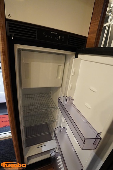 Rapido C86i 65ans 140hk Automat 3500kg 10 of 21