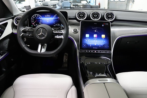 Mercedes-Benz C300 de 12 of 22