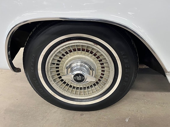Buick Riviera 10 of 20