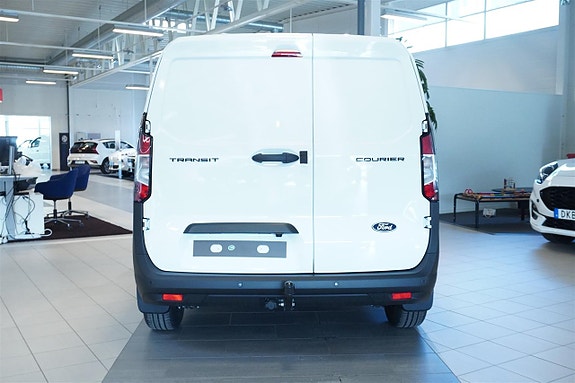 Ford Transit Courier 5 of 13