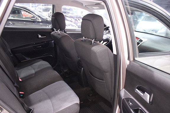 Kia Ceed 14 of 20