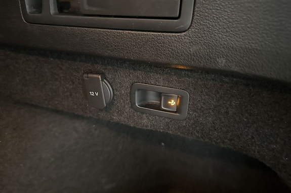 Volkswagen Passat Alltrack 23 of 23