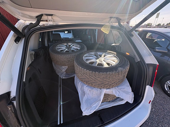BMW X3 9 of 9