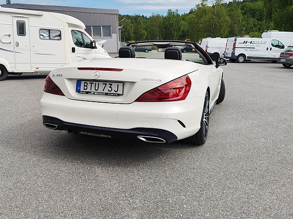 Mercedes-Benz SL500 6 of 30