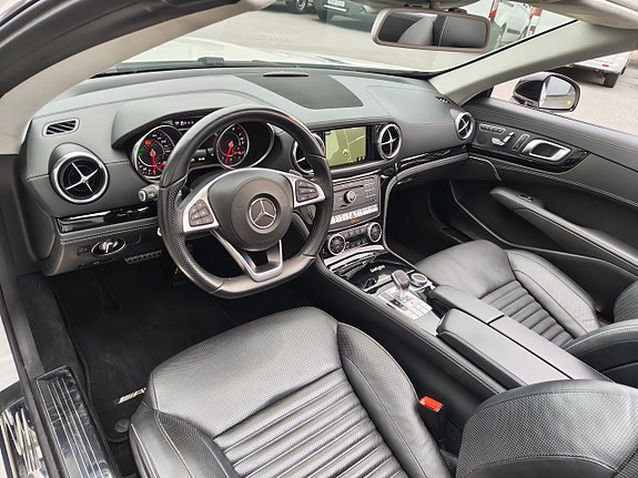 Mercedes-Benz SL500 25 of 30