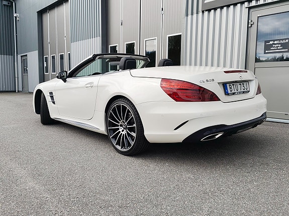 Mercedes-Benz SL500 10 of 30