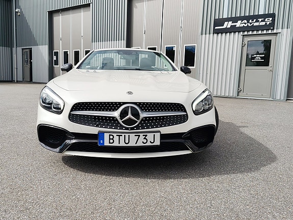 Mercedes-Benz SL500 3 of 5
