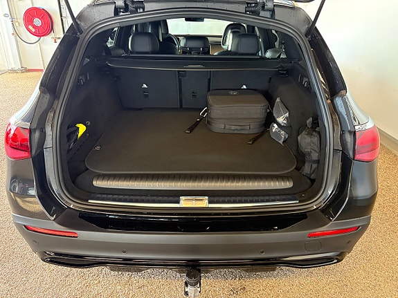 Mercedes-Benz E300 de 6 of 11
