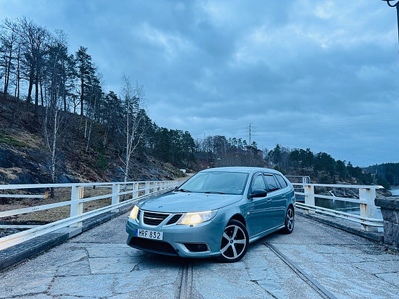 Saab 9-3 2 of 5