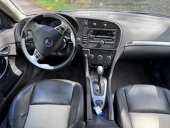 Saab 9-3 6 of 7