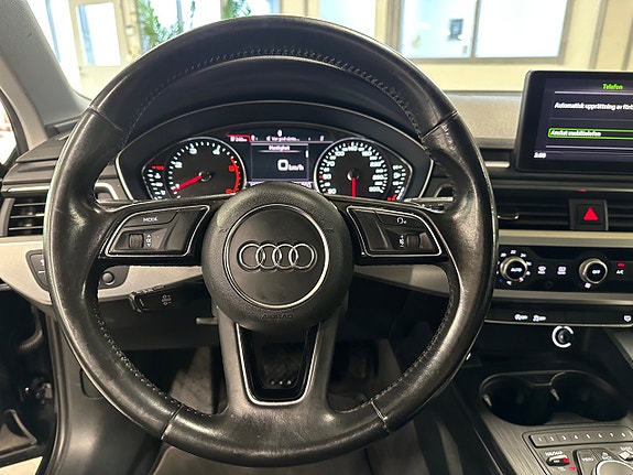 Audi A4 11 of 15