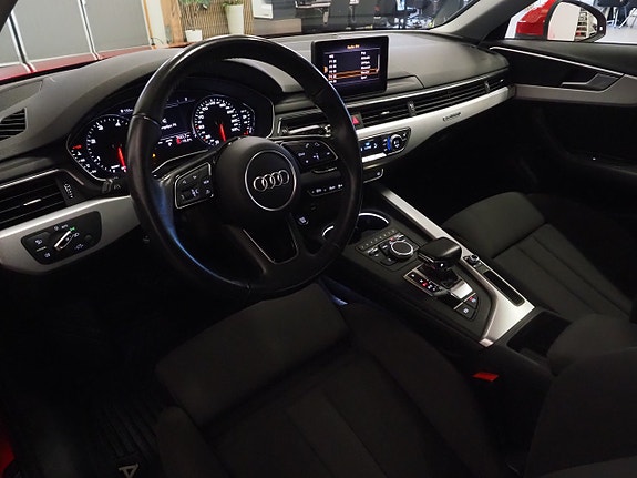 Audi A4 10 of 23