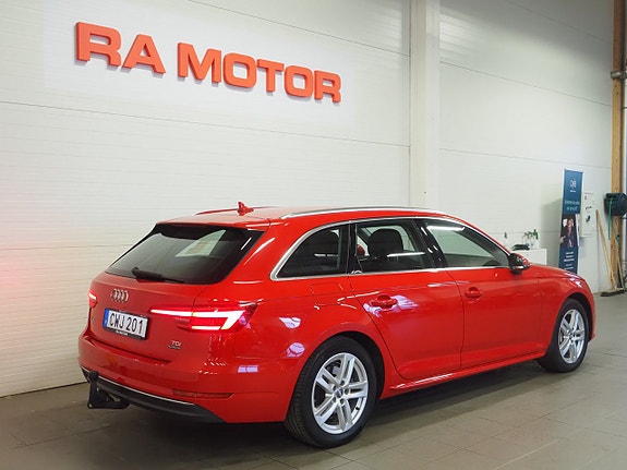 Audi A4 5 of 23