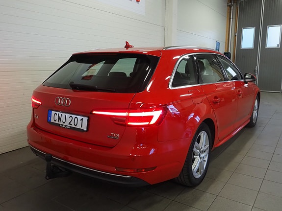 Audi A4 6 of 23