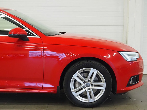 Audi A4 8 of 23