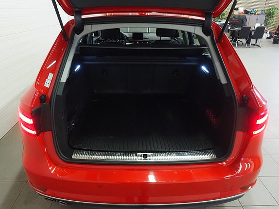 Audi A4 9 of 23