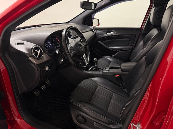 Mercedes-Benz B180 7 of 9