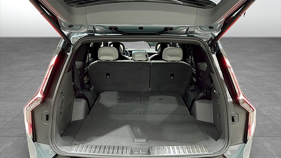 Kia EV9 12 of 15