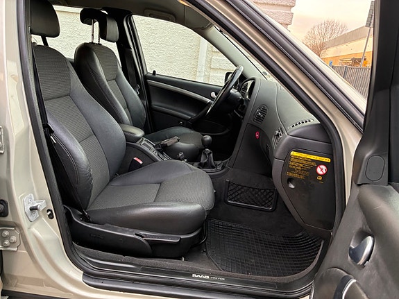 Saab 9-5 20 of 25