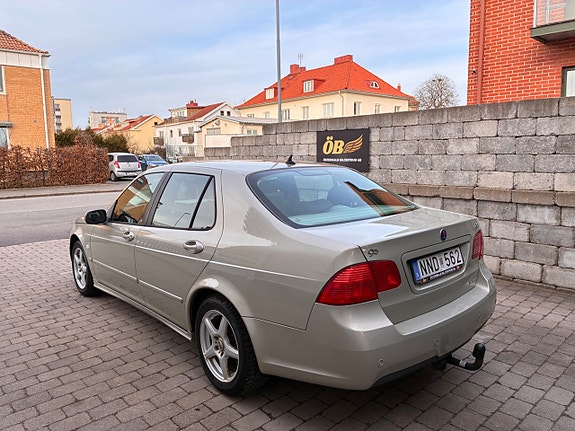 Saab 9-5 8 of 25