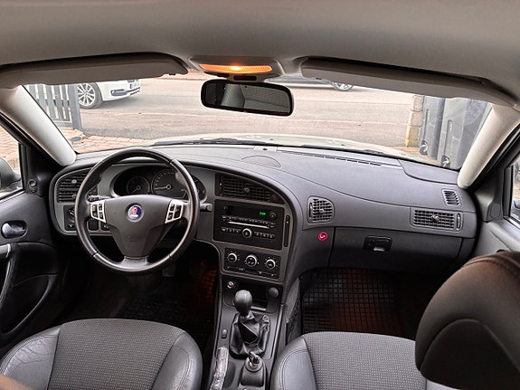 Saab 9-5 13 of 25