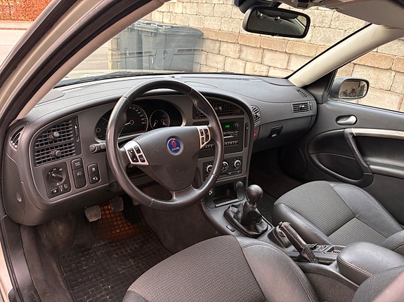 Saab 9-5 17 of 25
