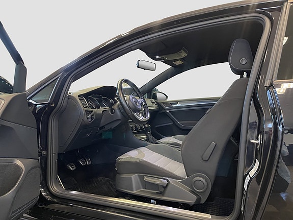 Volkswagen Golf I 9 of 16