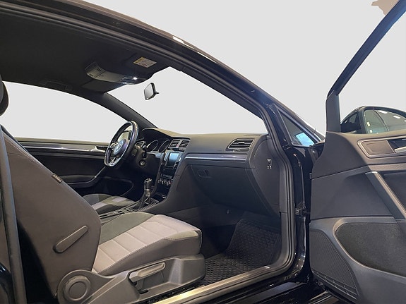 Volkswagen Golf I 13 of 16