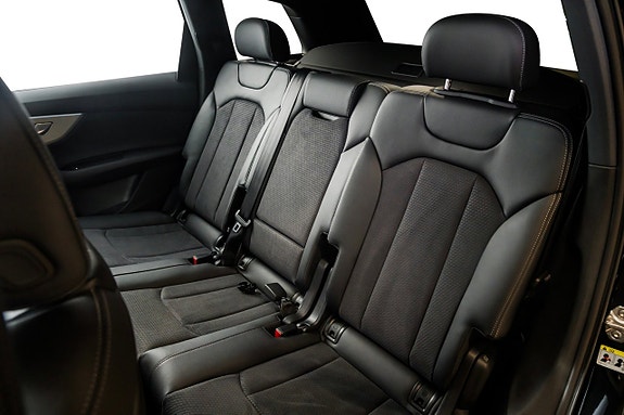 Audi Q7 28 of 28