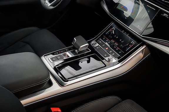 Audi Q7 25 of 28