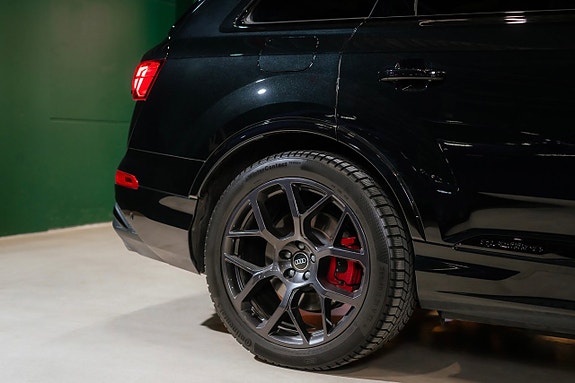 Audi Q7 8 of 28
