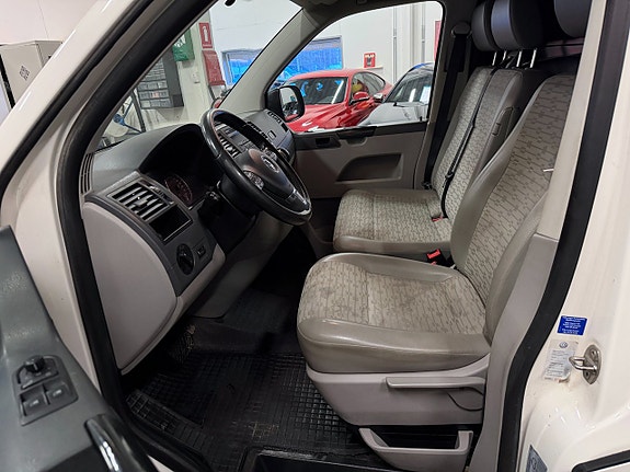 Volkswagen Transporter 4 of 5