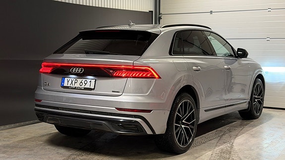 Audi Q8 7 of 25