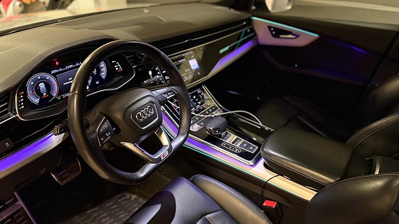 Audi Q8 14 of 25