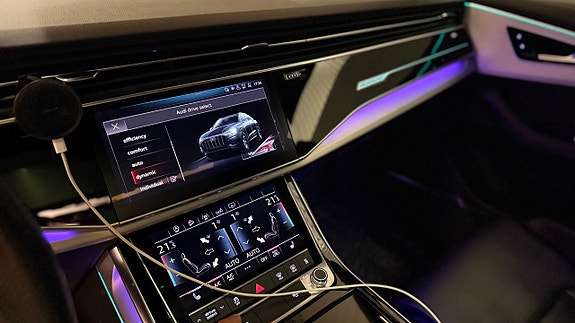 Audi Q8 17 of 25
