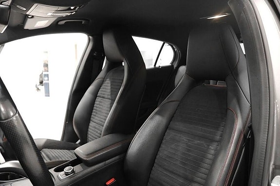 Mercedes-Benz GLA220 d 11 of 26