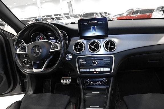 Mercedes-Benz GLA220 d 9 of 26