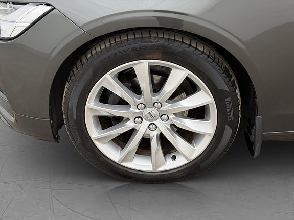 Volvo S90 29 of 30