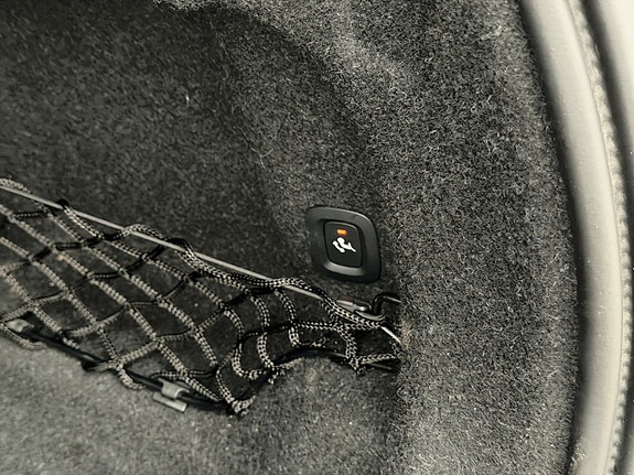 Volvo S90 28 of 30
