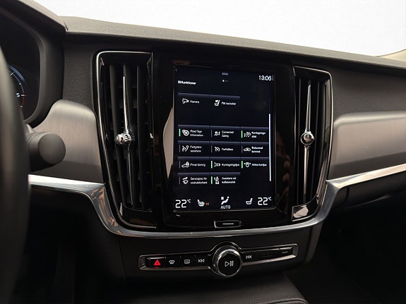 Volvo S90 22 of 30
