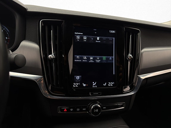 Volvo S90 23 of 30