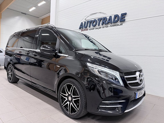 Mercedes-Benz V250 5 of 5
