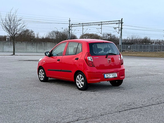 Hyundai i10 4 of 5