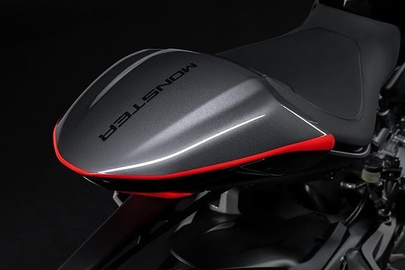 Ducati Monster Plus *Nyhet 2026!* *Kampanj!* 5 of 6