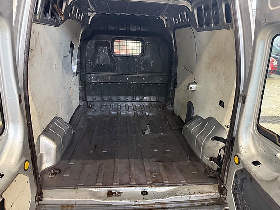 Ford Transit Connect 6 of 10