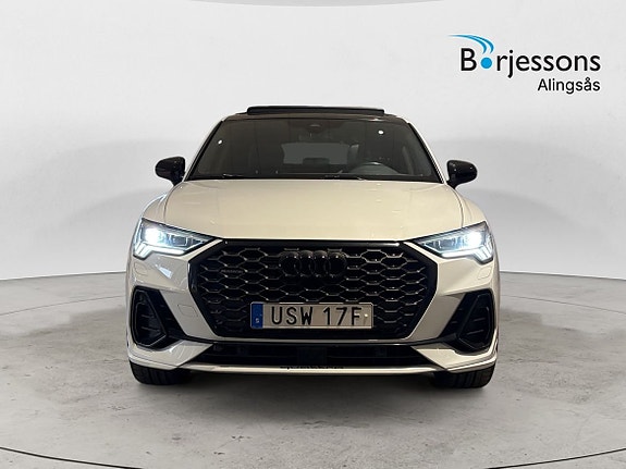 Audi Q3 4 of 5