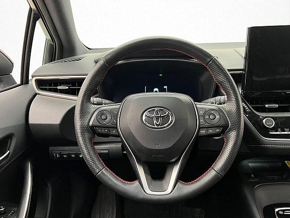 Toyota Corolla 12 of 30