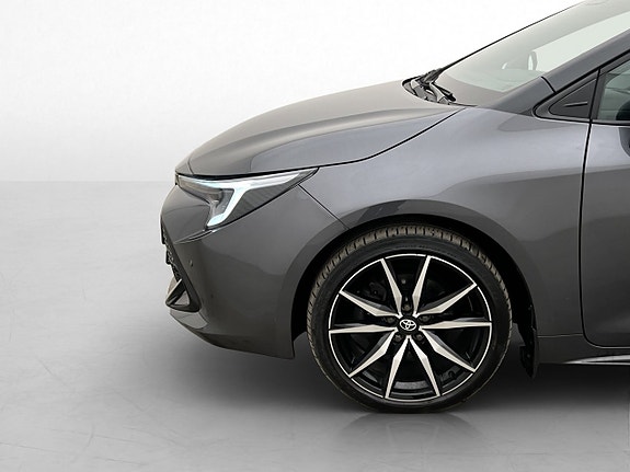 Toyota Corolla 27 of 30